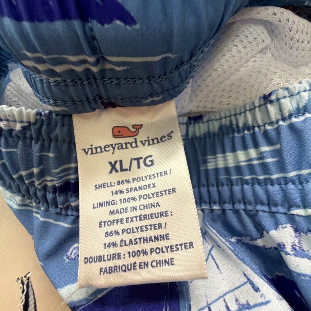 New Vineyard Vines Xl Sailboat Lighthouse Swim Trunks Costal Vacation Beach Mens - Picture 9 of 9